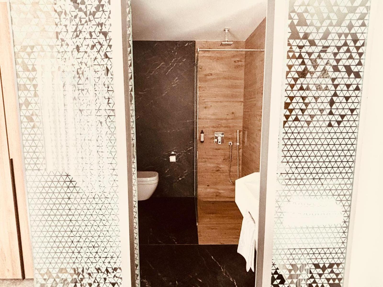 Cm111Apparthotel Bucharest Luaran gambar